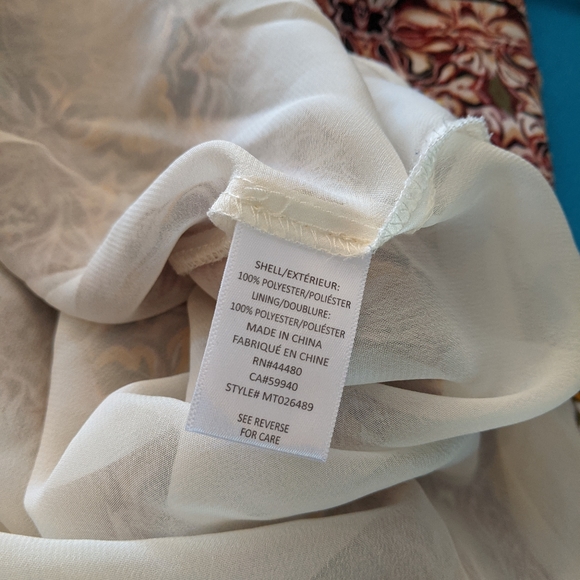 Fourteenth place sleeveless blouse - Picture 9 of 10